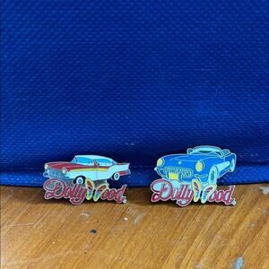 Dollywood Vintage Car Pins Set